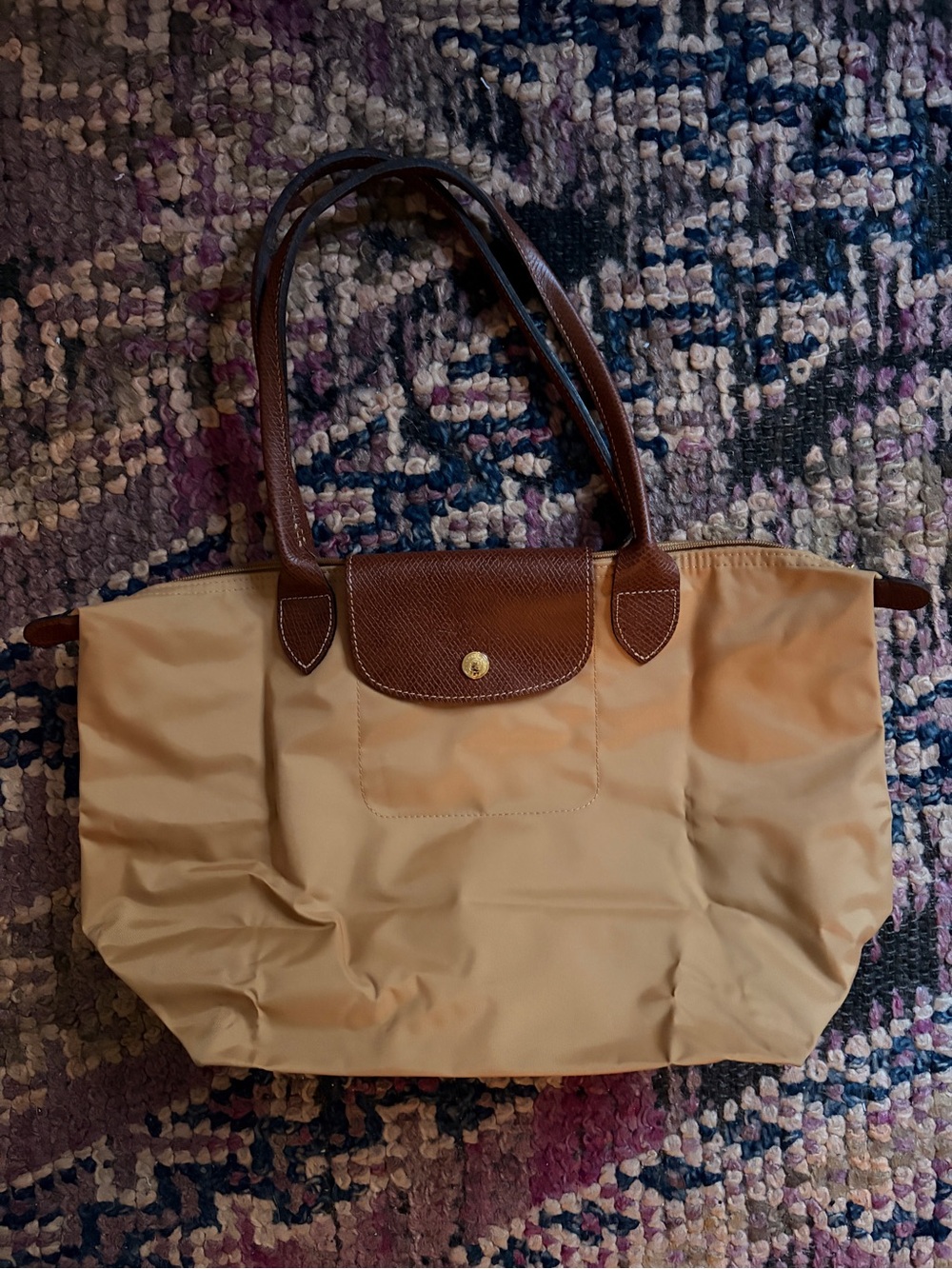 Longchamp Medium Le Pilage Nylon Shoulder Tote in Fawn - Picture 2 of 6